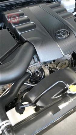 تۆیۆتا لاند کروزەر